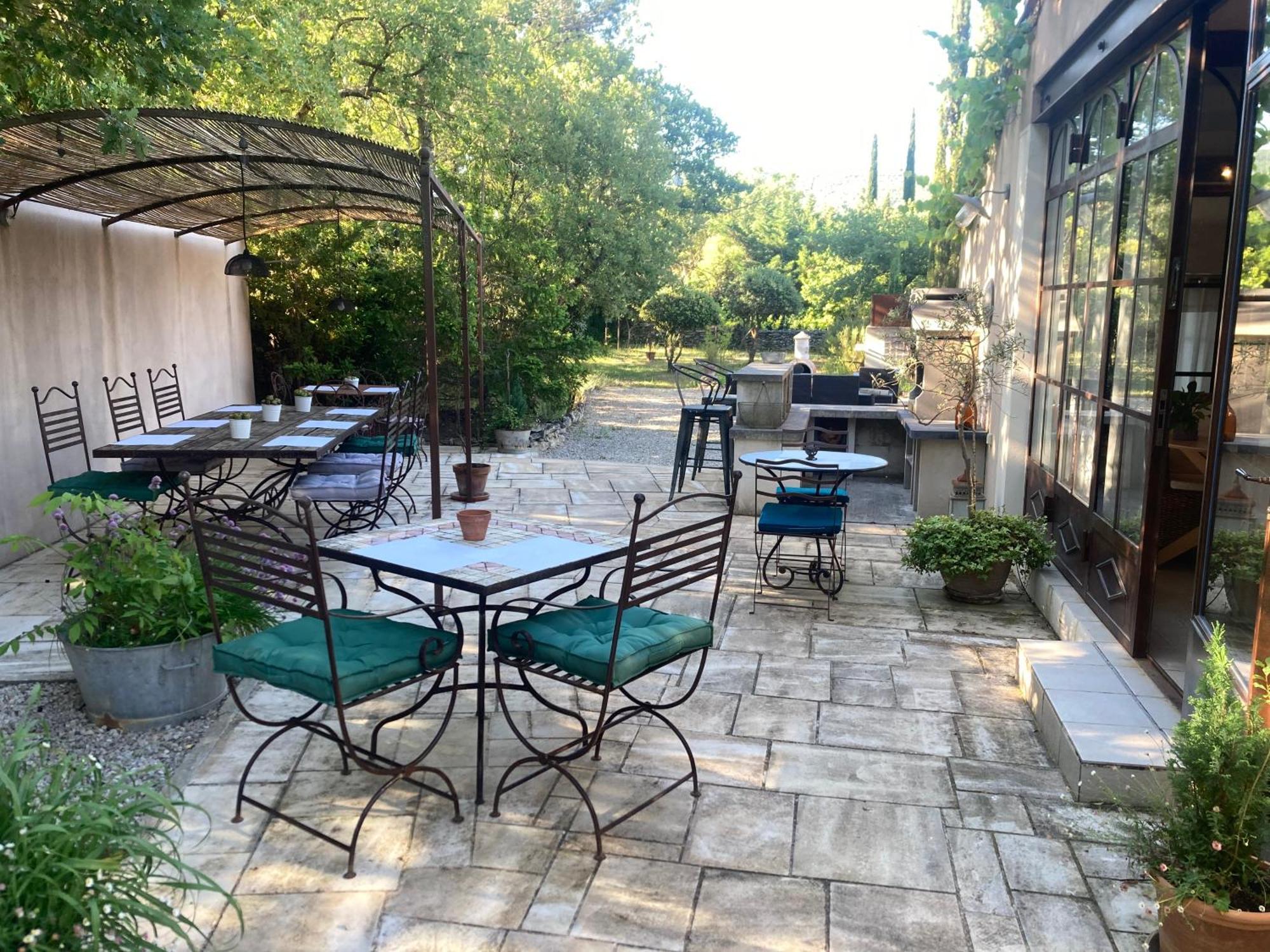 Clos Des Lavandes - Chambres Et Suites De Charme Climatisees-Luberon Lacoste  Eksteriør billede